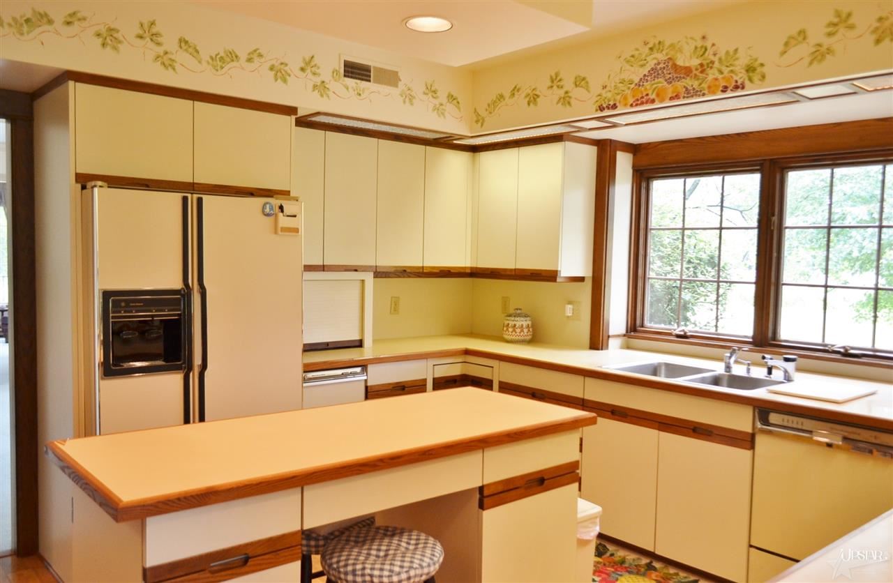 2840 Club Ter, Fort Wayne, IN 46804 photo 10