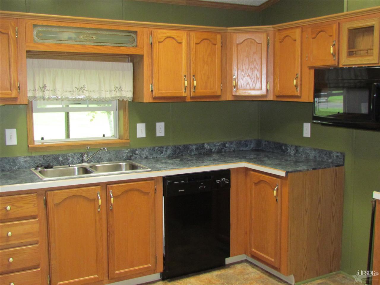 9110 Goshen Rd, Fort Wayne, IN 46818 photo 3