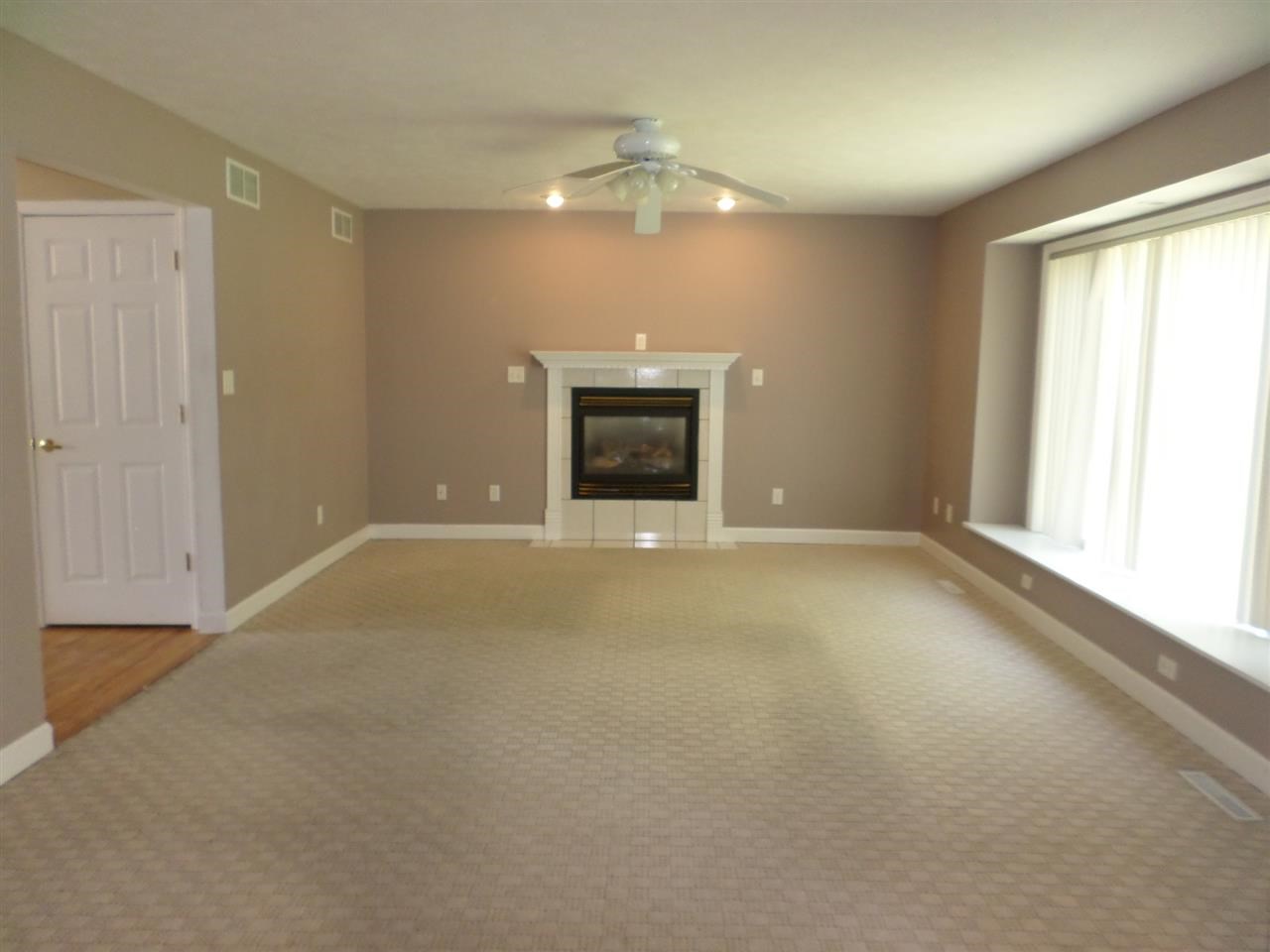 2309 Harwood St, South Bend, IN 46614 photo 4