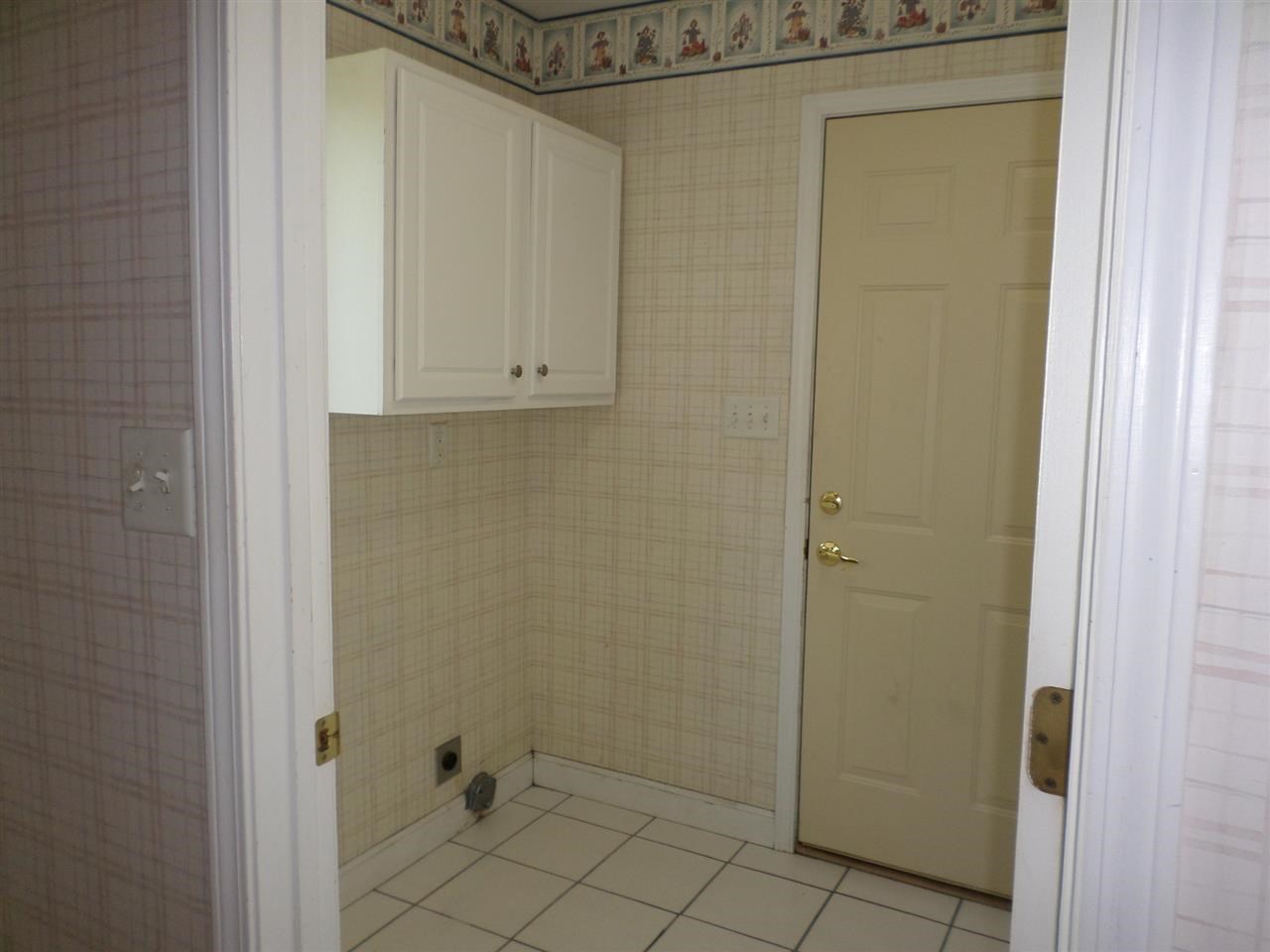 2309 Harwood St, South Bend, IN 46614 photo 10