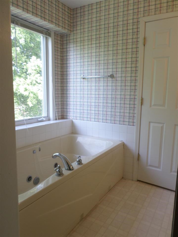 2309 Harwood St, South Bend, IN 46614 photo 18