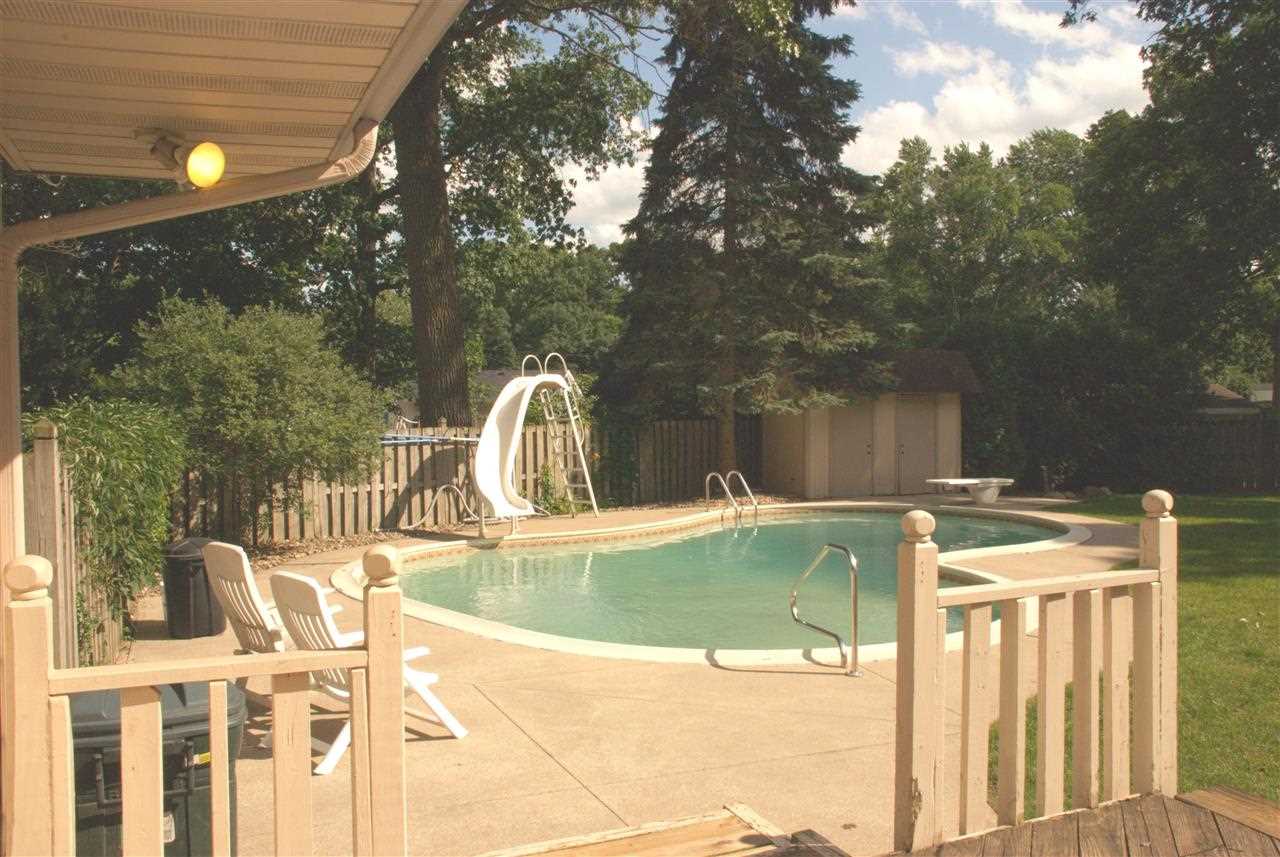 58459 Oakwood Ct, Elkhart, IN 46516 photo 3