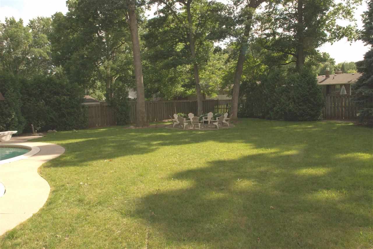 58459 Oakwood Ct, Elkhart, IN 46516 photo 4