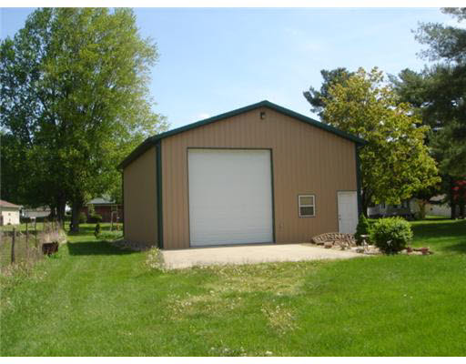 20565 Quarles Rd, Lakeville, IN 46536 photo 3