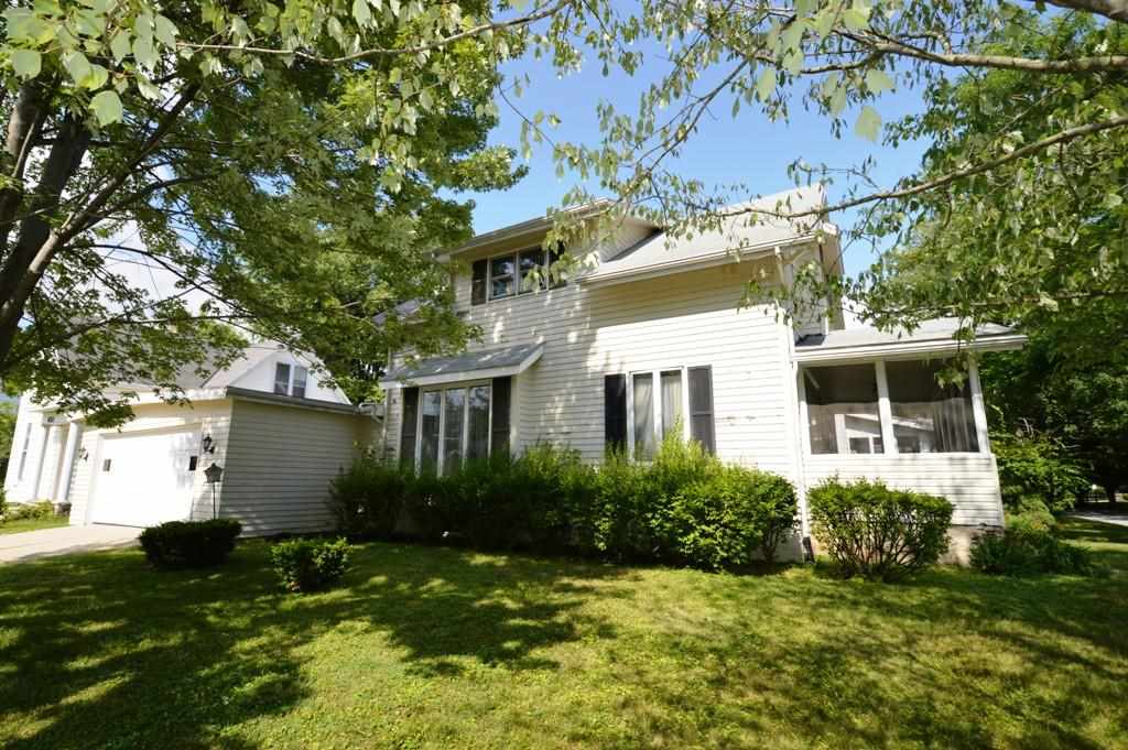 700 Glendale Dr, Frankfort, IN 46041 photo 2