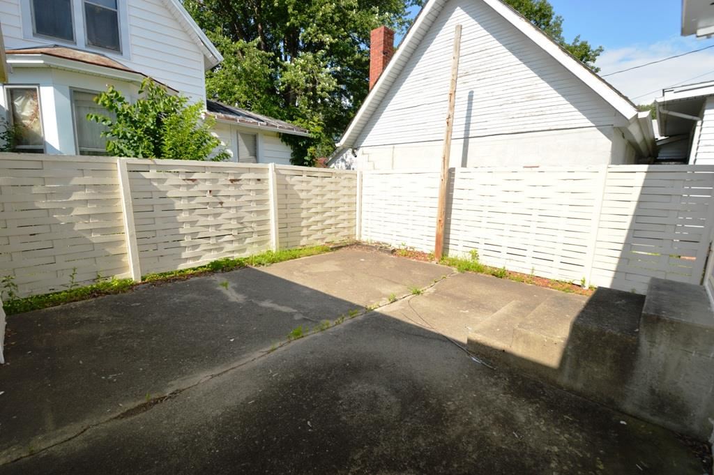 700 Glendale Dr, Frankfort, IN 46041 photo 5