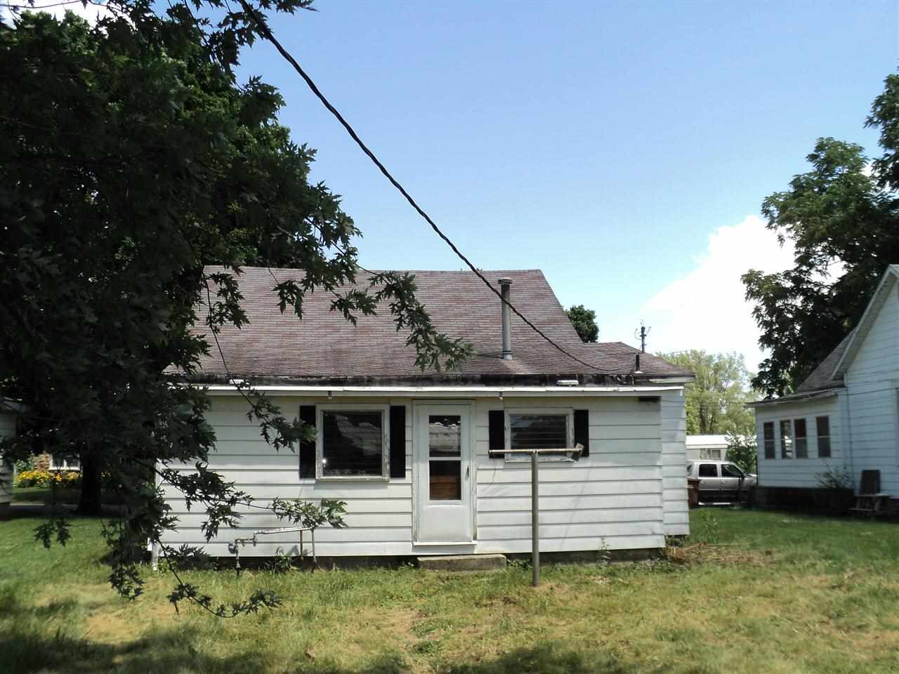 110 N Arch St, Monon, IN 47959 photo 3
