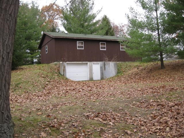 2690 E 700 N, Howe, IN 46746 photo 3