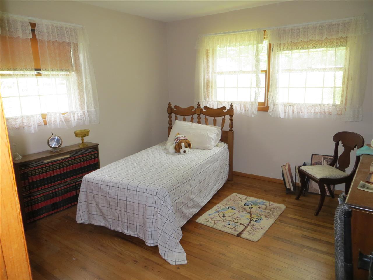 606 N Shore Dr, Kendallville, IN 46755 photo 11