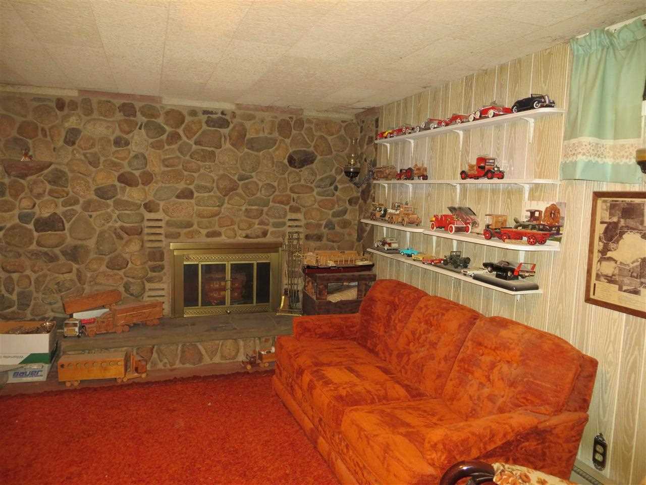 606 N Shore Dr, Kendallville, IN 46755 photo 19