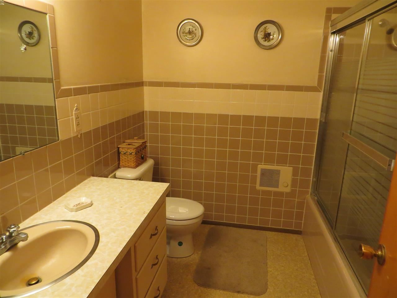 606 N Shore Dr, Kendallville, IN 46755 photo 9