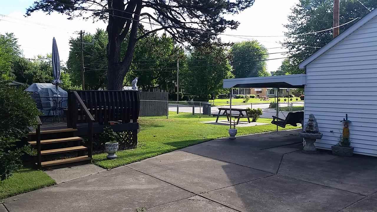 1300 S Saint James Blvd, Evansville, IN 47714 photo 7