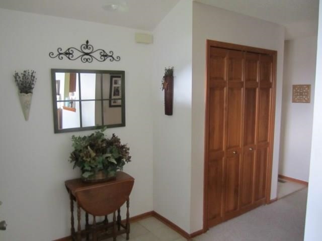 206 Hillside Pl, Auburn, IN 46706 photo 2