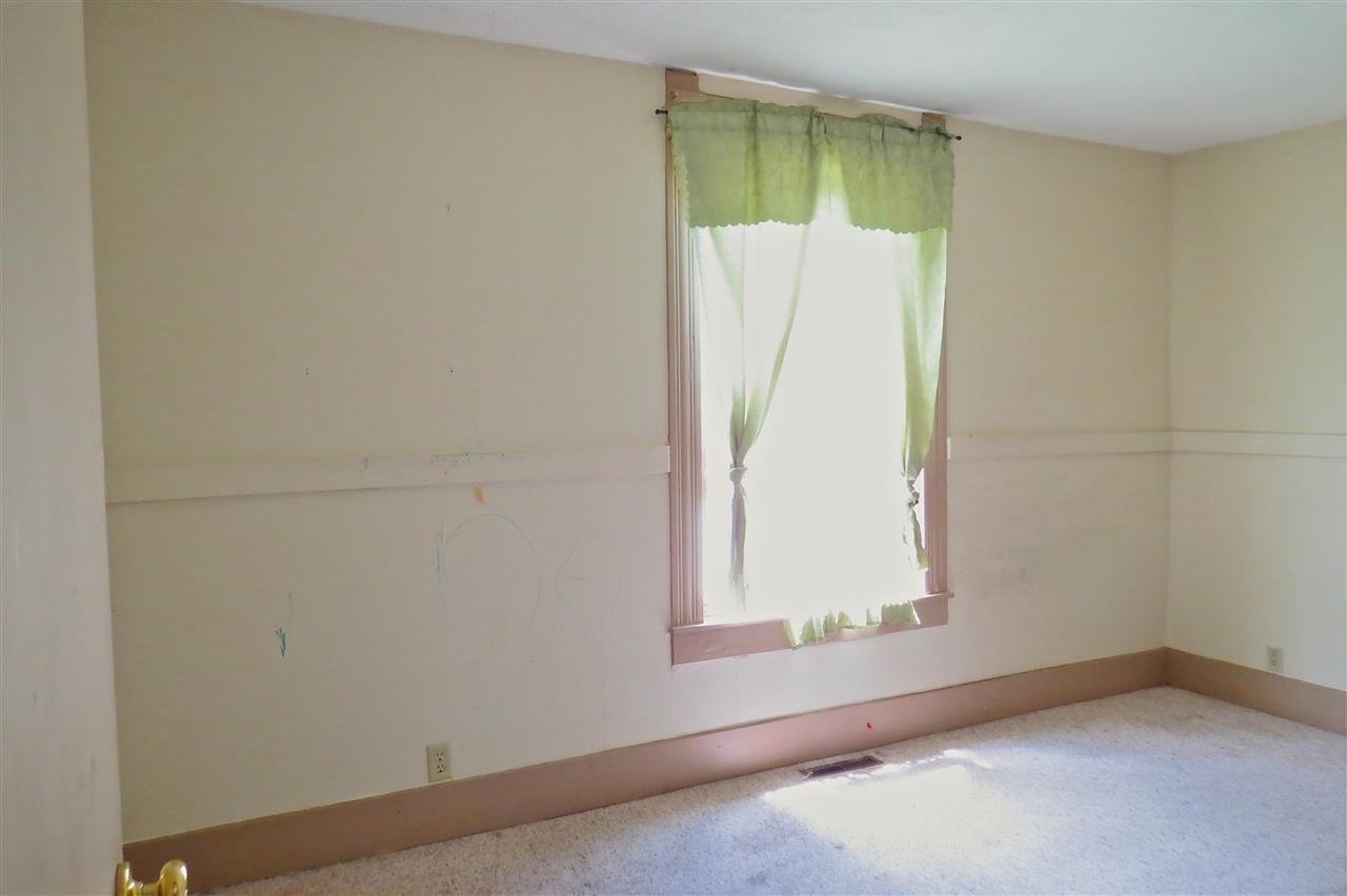 254 W Armstrong St, Frankfort, IN 46041 photo 10