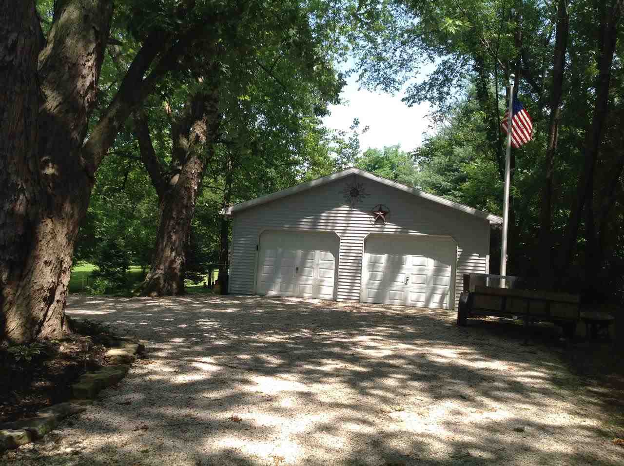 11601 Park Rd, Evansville, IN 47725 photo 2