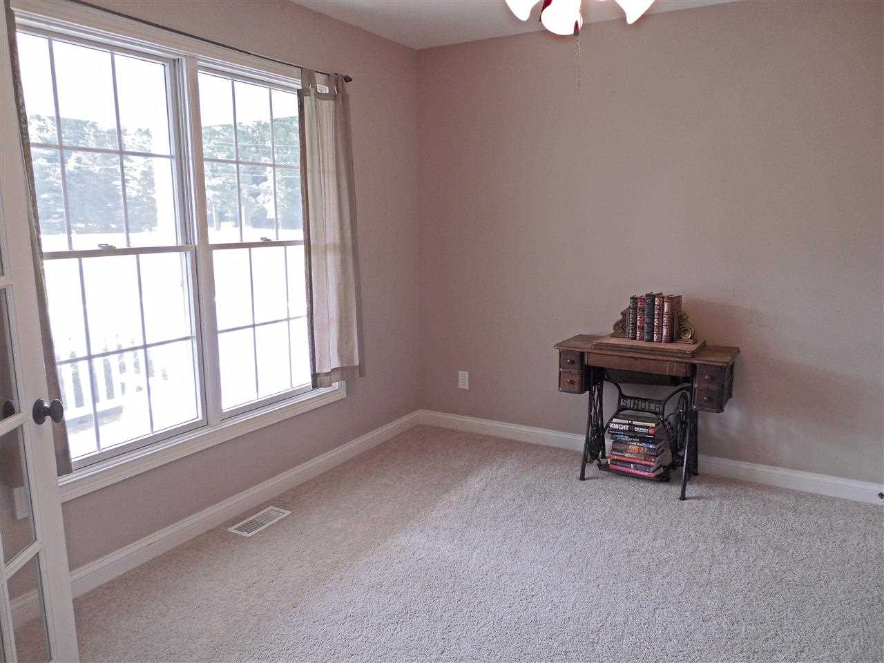 15250 Old Princeton Rd, Evansville, IN 47725 photo 4