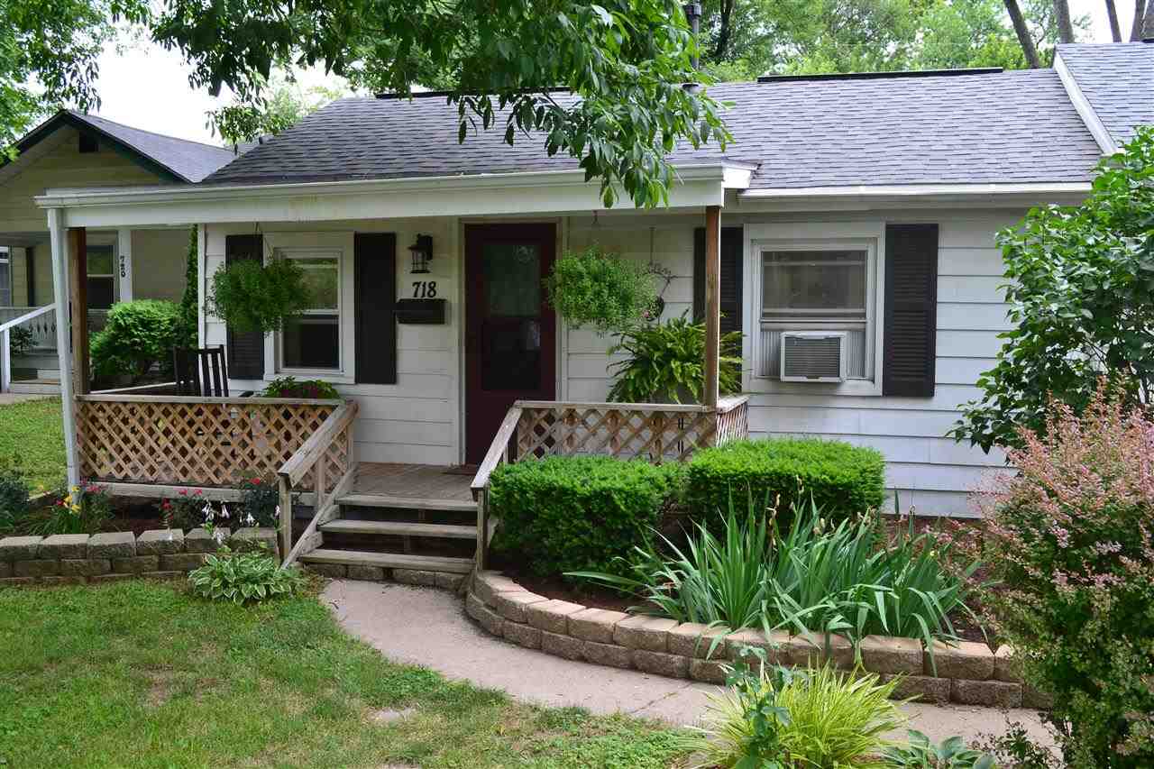 718 W Allen St, Bloomington, IN 47403 photo 2