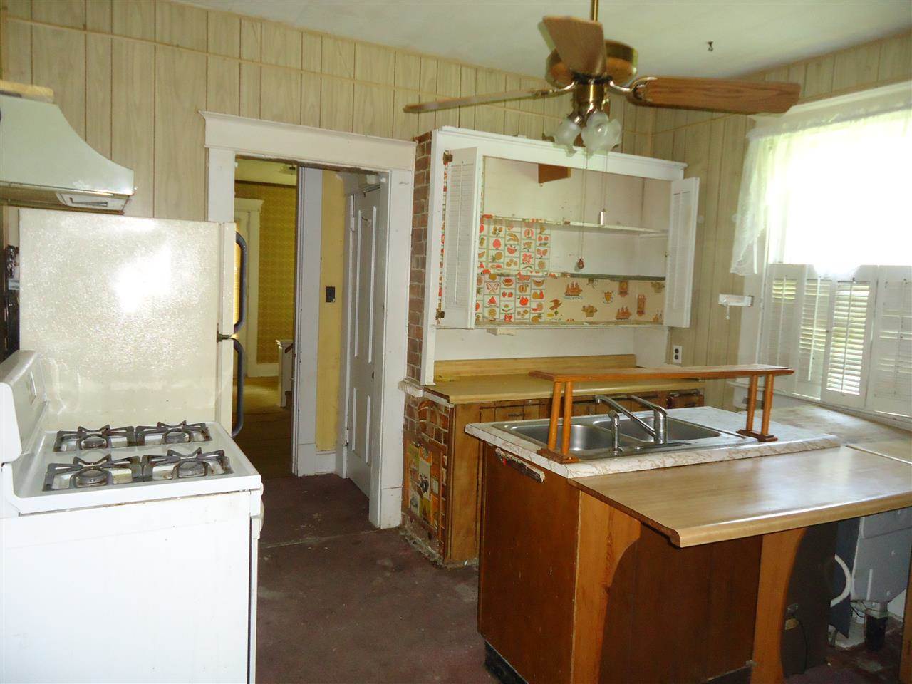 532 S 11th St, New Castle, IN 47362 photo 4