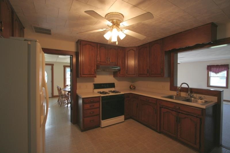 2062 N County Road 175 E, Jasper, IN 47546 photo 7