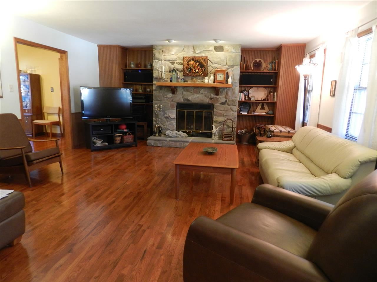 10530 Red Pine Dr, Granger, IN 46530 photo 8