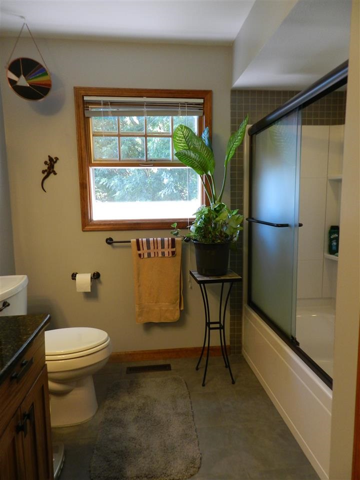 10530 Red Pine Dr, Granger, IN 46530 photo 22