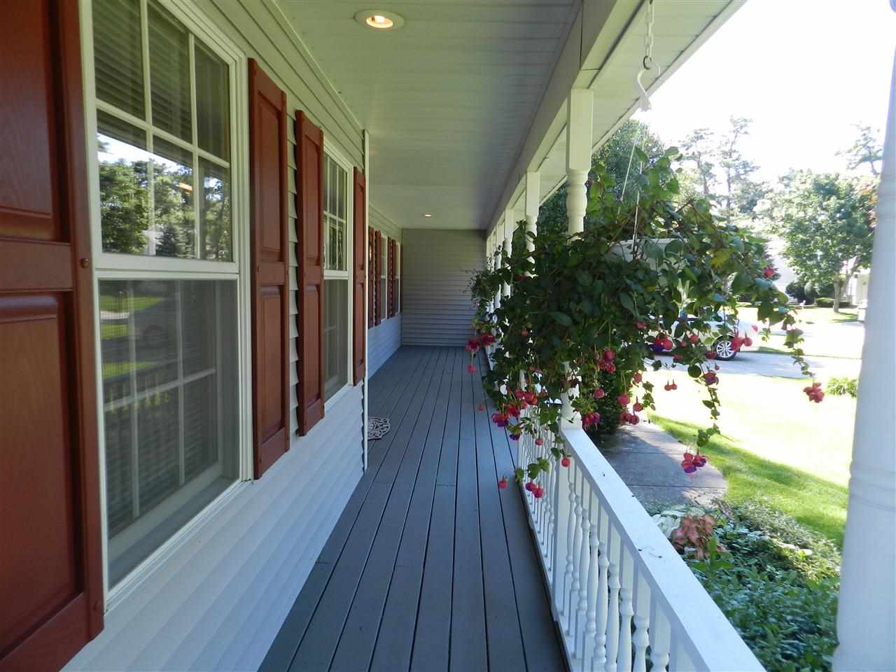 10530 Red Pine Dr, Granger, IN 46530 photo 5