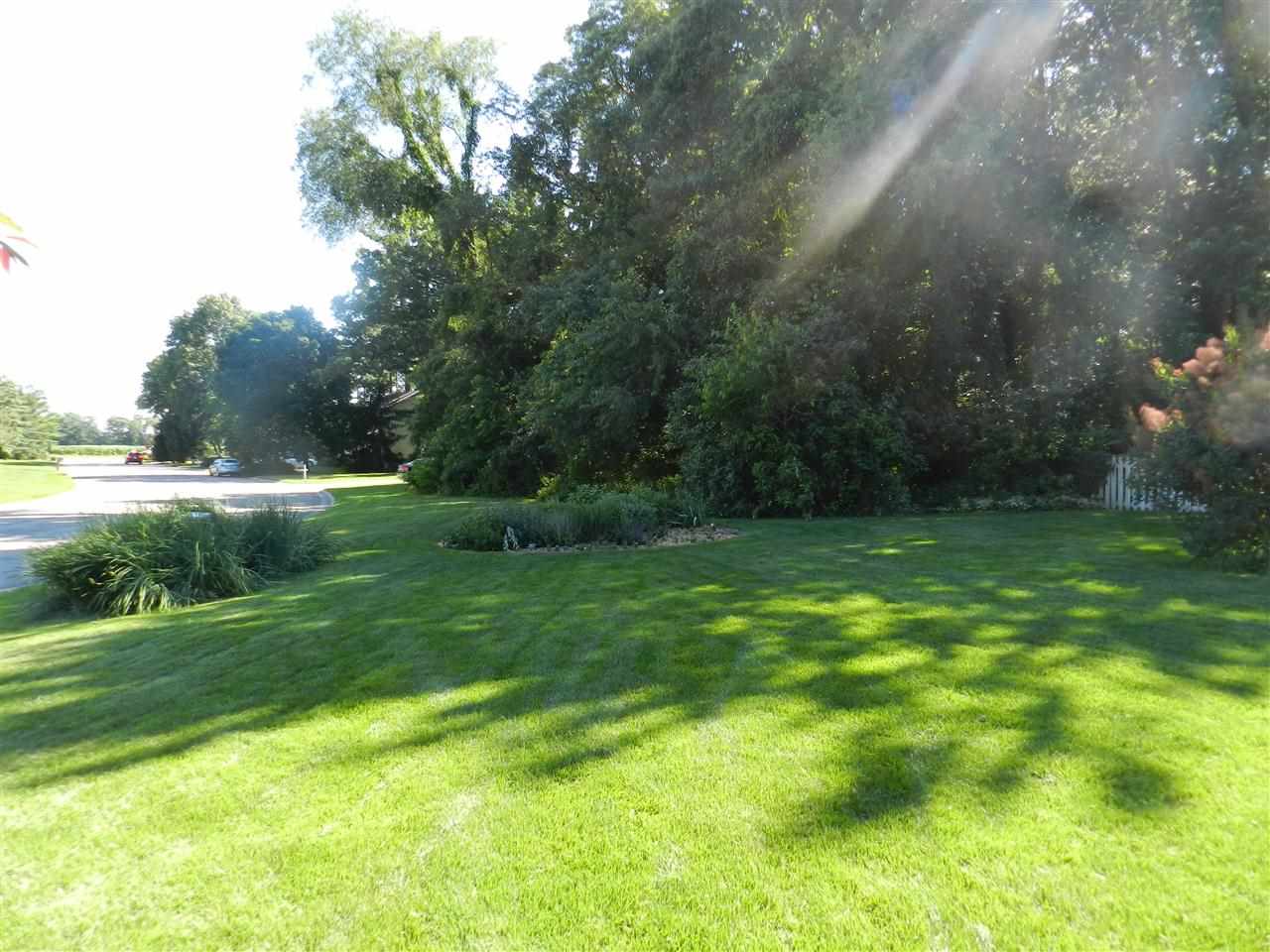 10530 Red Pine Dr, Granger, IN 46530 photo 25