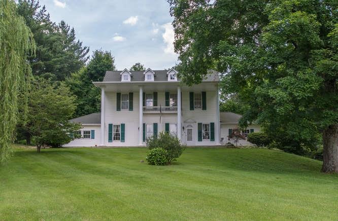 8834 E Mineral-koleen Rd, Owensburg, IN 47453 photo 1