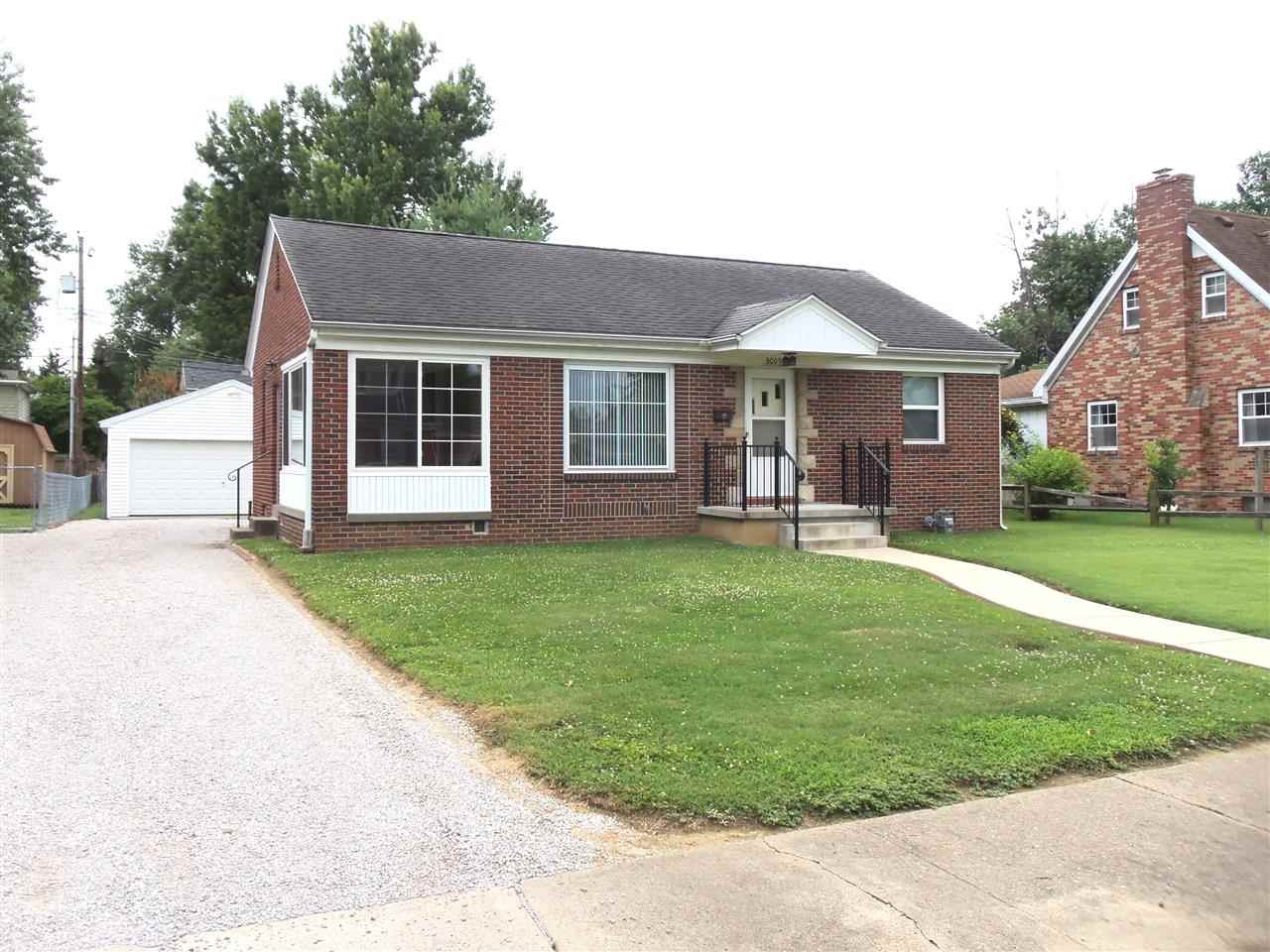 3009 E Cherry St, Evansville, IN 47714 photo 1