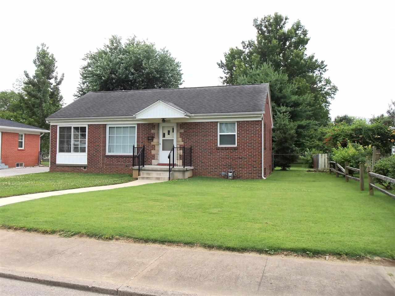 3009 E Cherry St, Evansville, IN 47714 photo 2