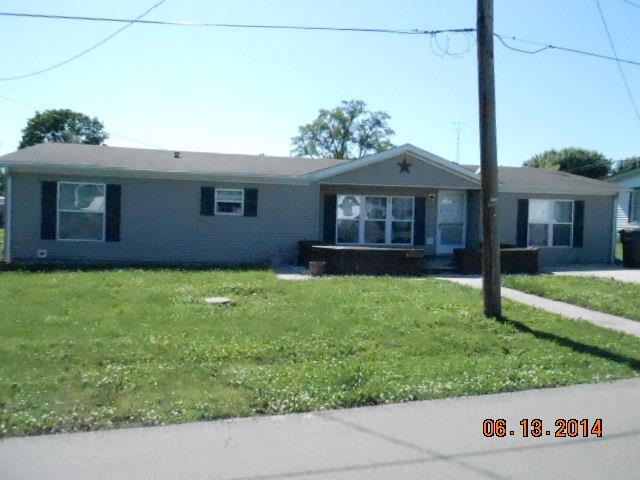 826 N Plum St, Albany, IN 47320 photo 1