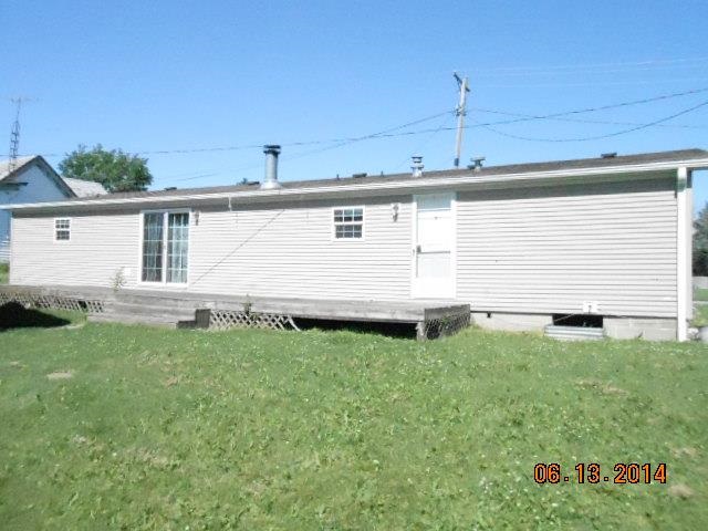 826 N Plum St, Albany, IN 47320 photo 2