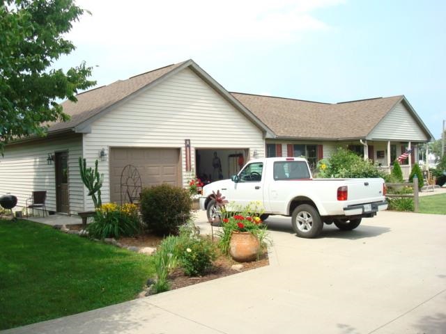 408 W Albion St, Avilla, IN 46710 photo 3