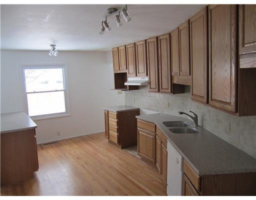 52436 Bamford Dr, South Bend, IN 46637 photo 4