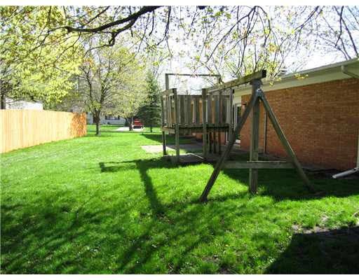 52436 Bamford Dr, South Bend, IN 46637 photo 11