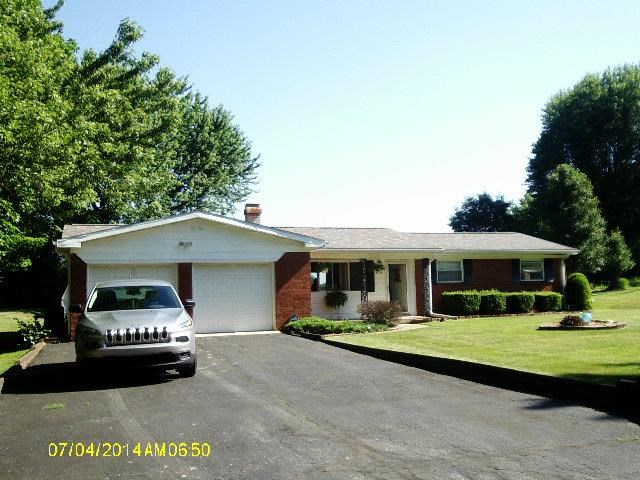 2002 Westgate Dr, Logansport, IN 46947 photo 1