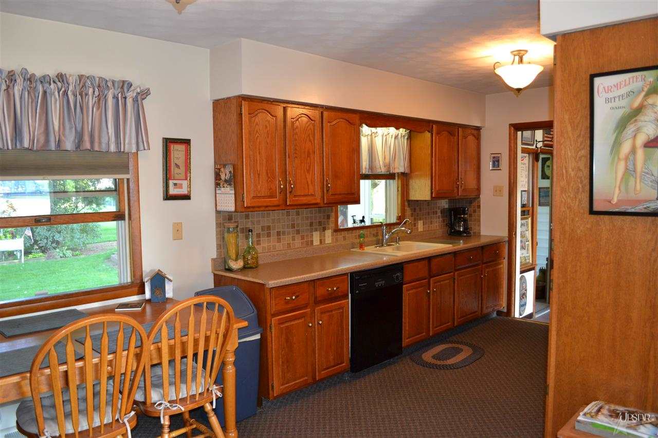 745 N Clark St, Markle, IN 46770 photo 6