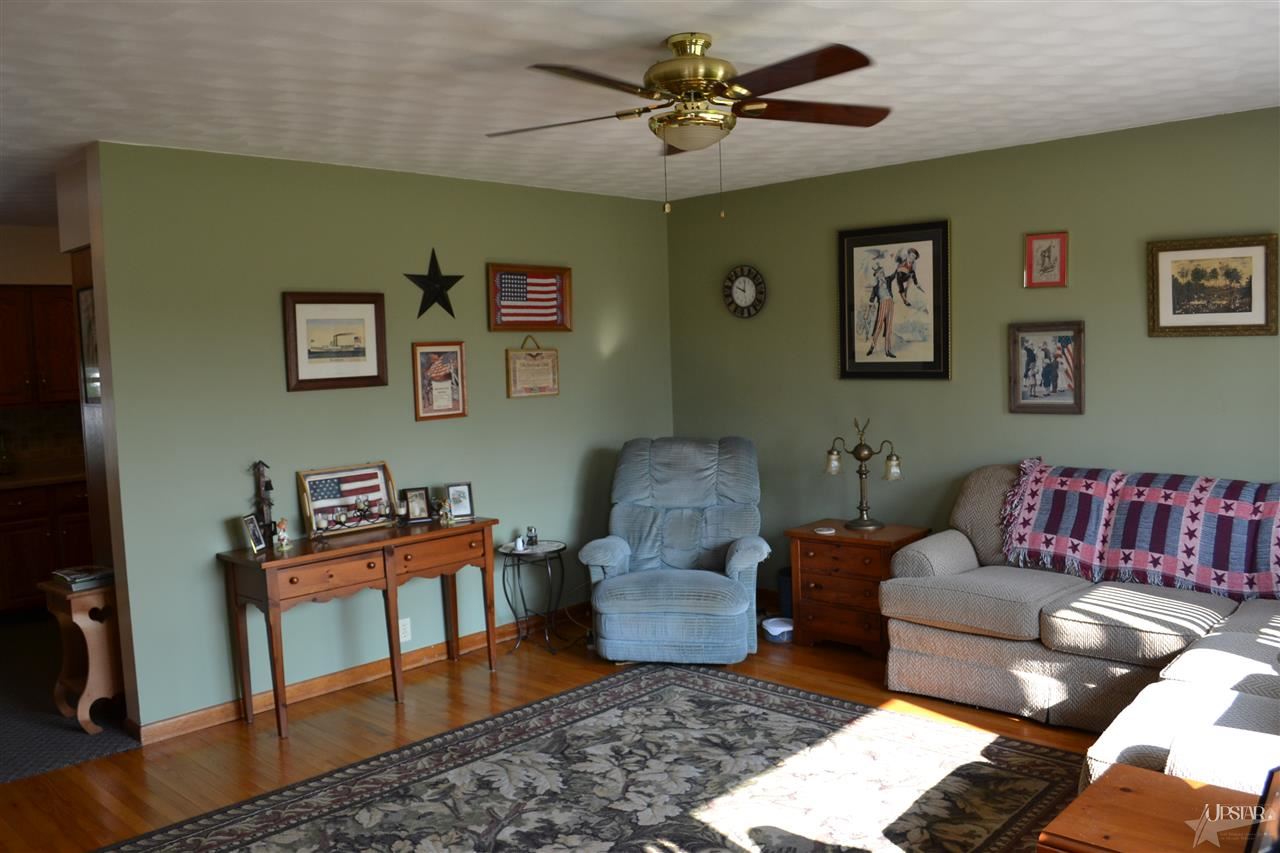 745 N Clark St, Markle, IN 46770 photo 3