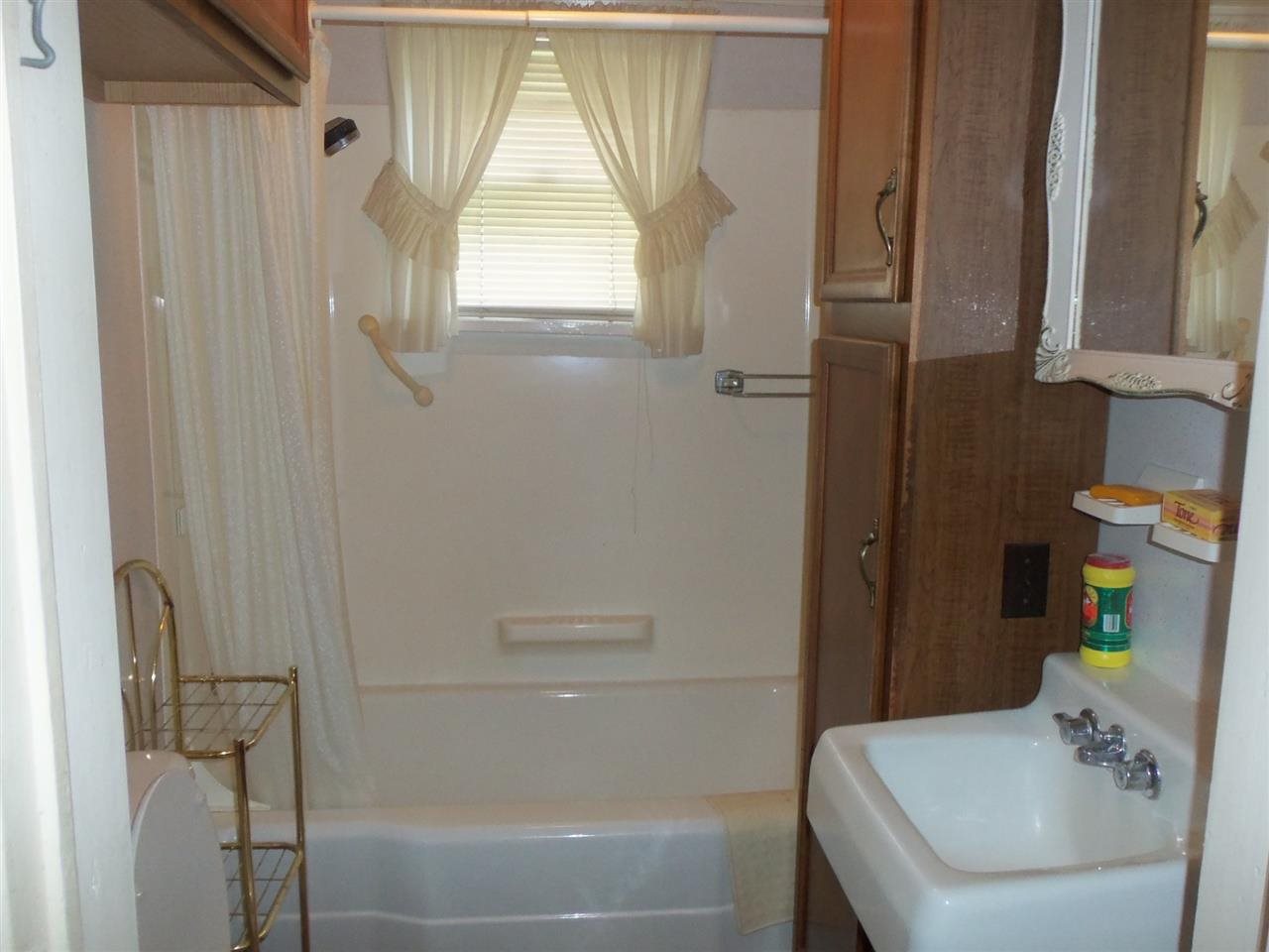 481 E 5th St, Peru, IN 46970 photo 11