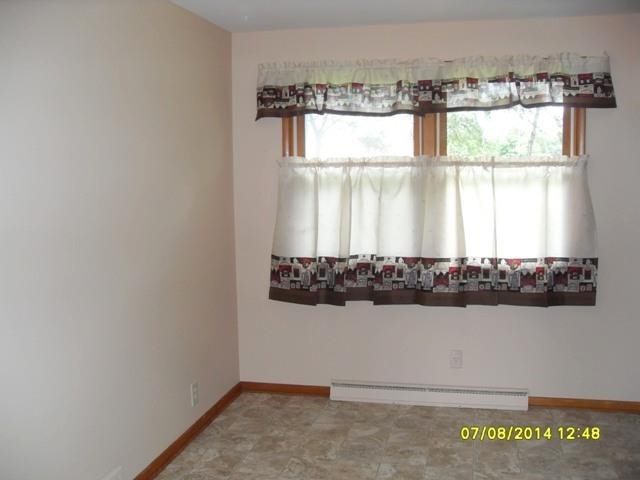 444 Village Ln, Elkhart, IN 46517 photo 4