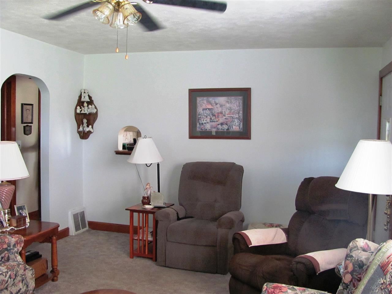 60 S Eickhoff Rd, Evansville, IN 47712 photo 3