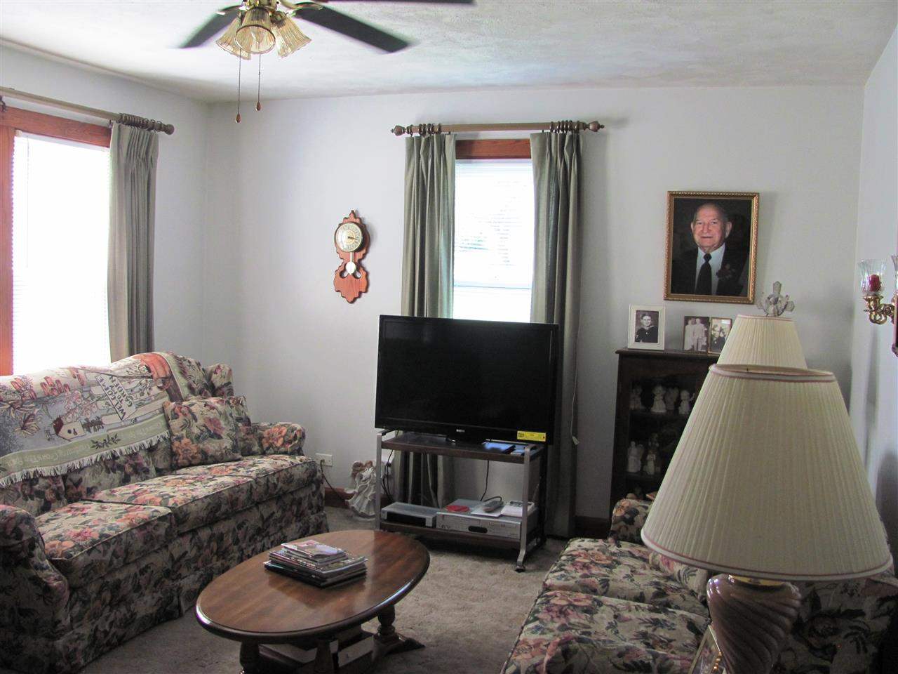 60 S Eickhoff Rd, Evansville, IN 47712 photo 2