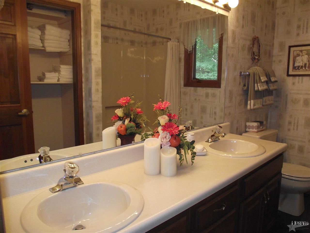 1516 Channel Ct, Fort Wayne, IN 46825 photo 25