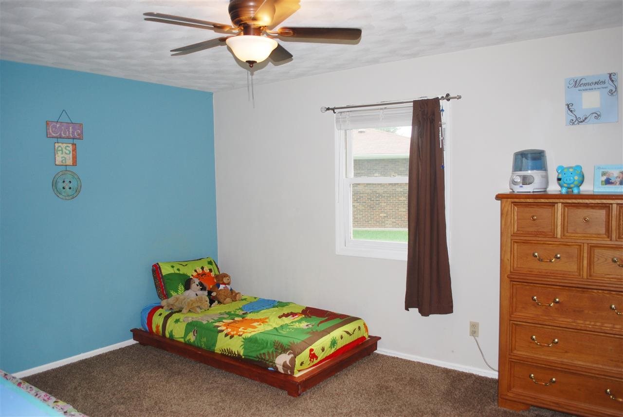 30193 Evergreen Ct, Elkhart, IN 46514 photo 12