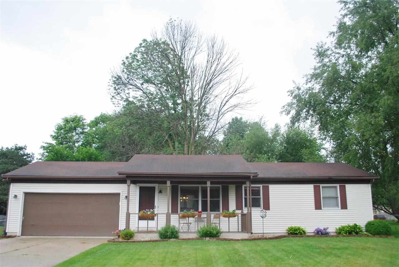 30193 Evergreen Ct, Elkhart, IN 46514 photo 1