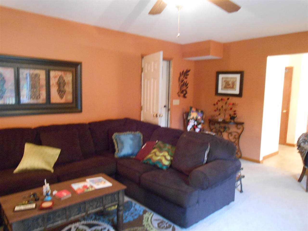 1231 Ventura Ln, Fort Wayne, IN 46816 photo 2