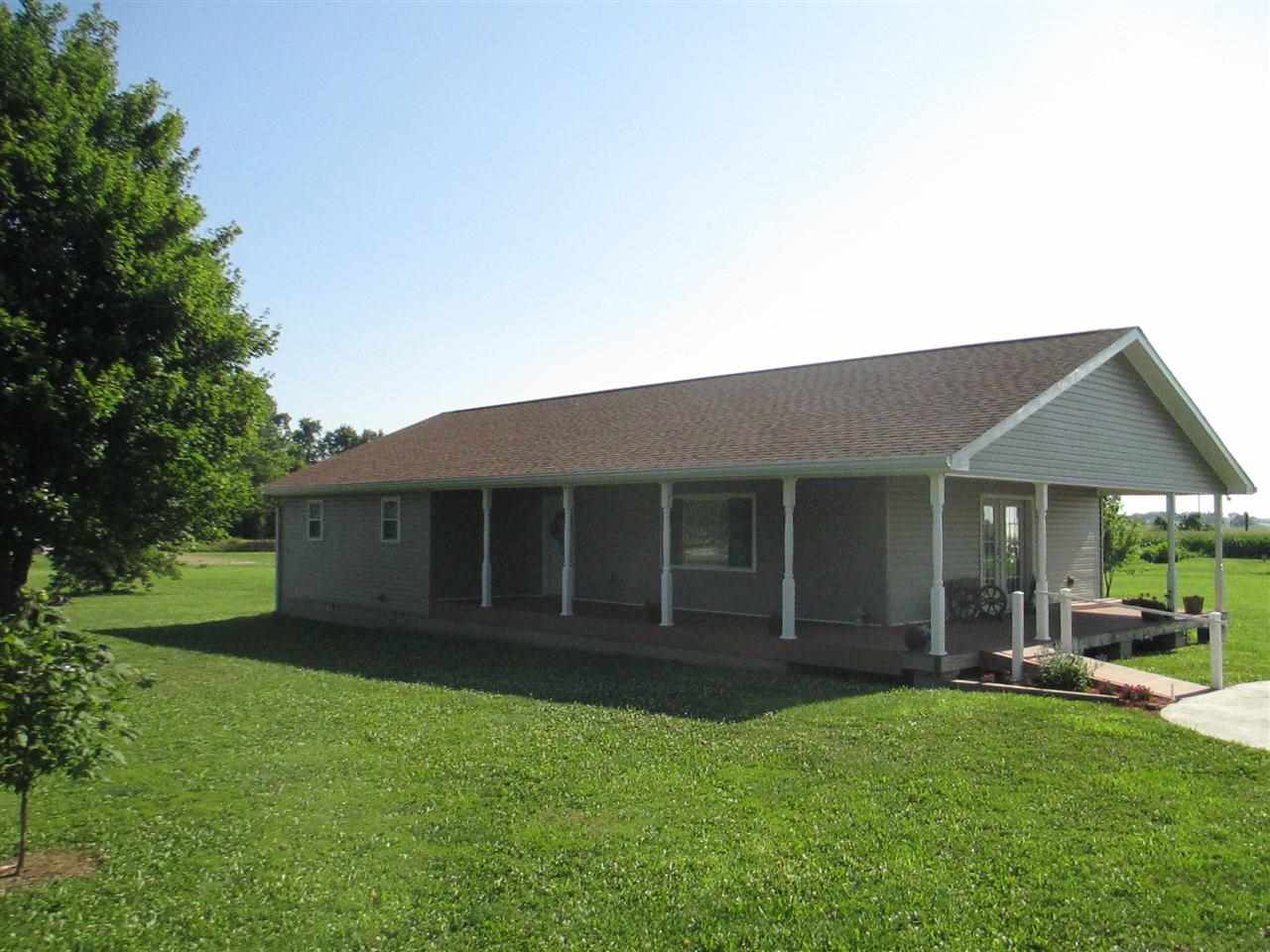 272 S Cale St, Poseyville, IN 47633 photo 2