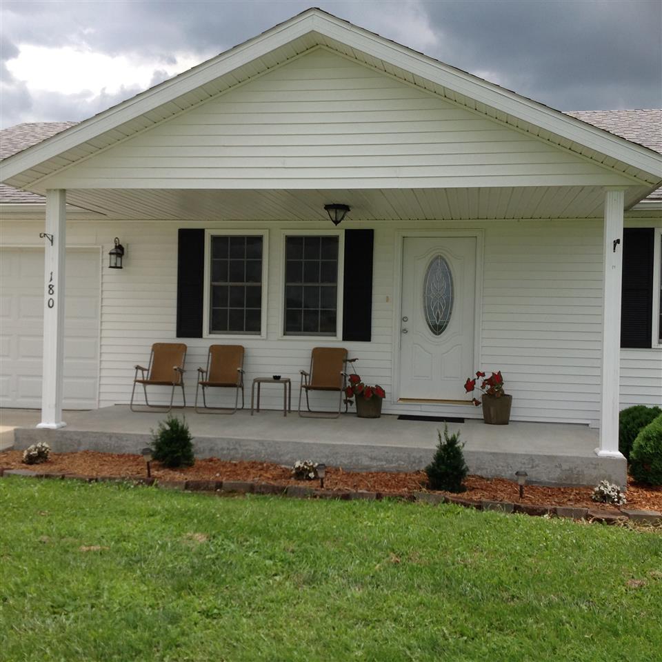 180 Burton Ln, Mitchell, IN 47446 photo 4