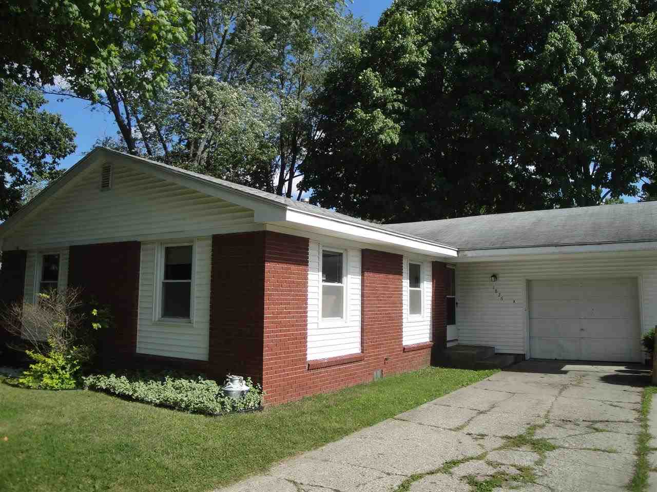 1826 Bashor Rd, Goshen, IN 46526 photo 2