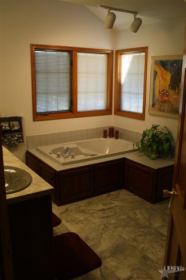 7820 Grassland Ct, Fort Wayne, IN 46825 photo 19